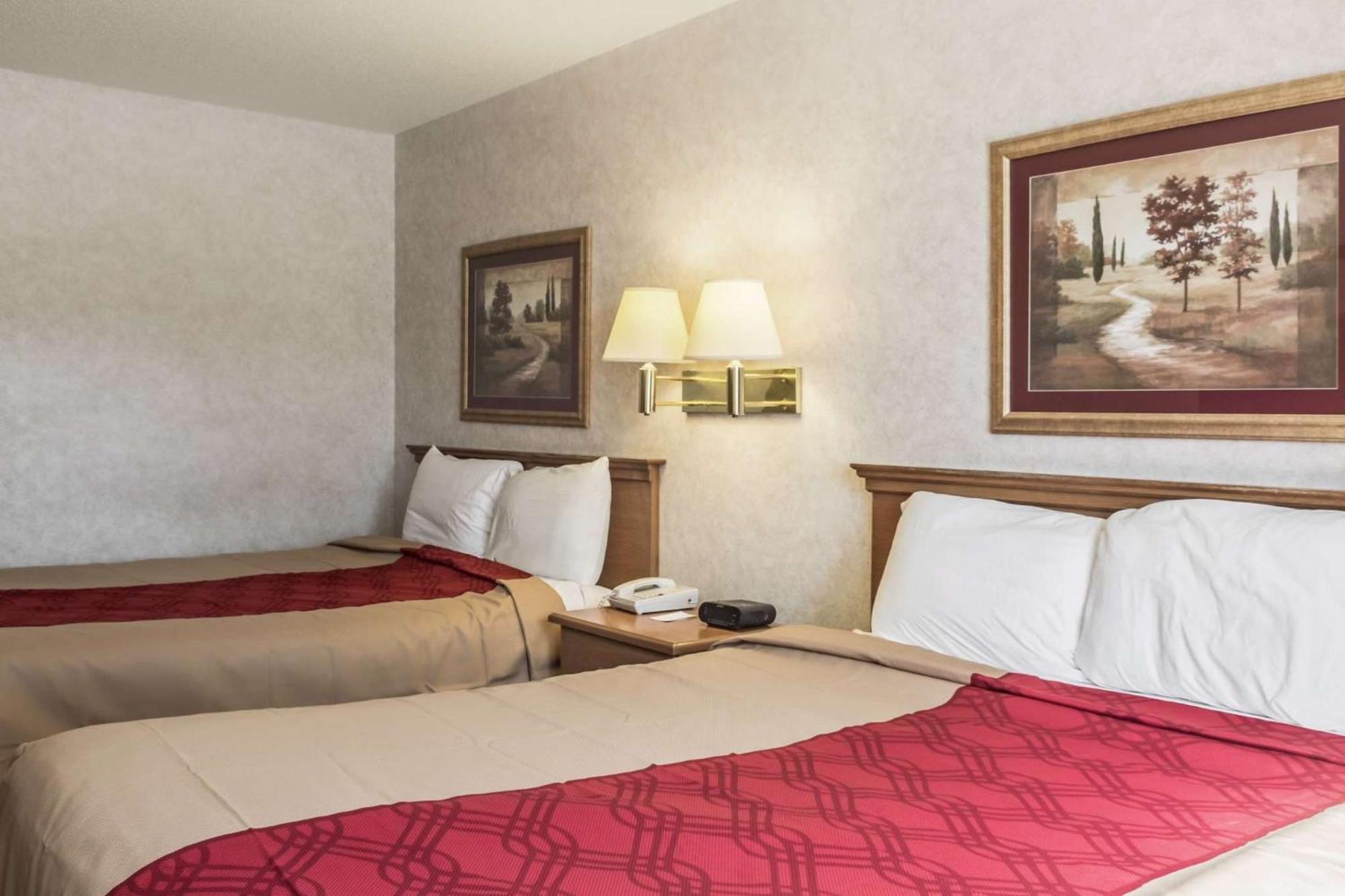 Econo Lodge North Sioux Falls Eksteriør billede
